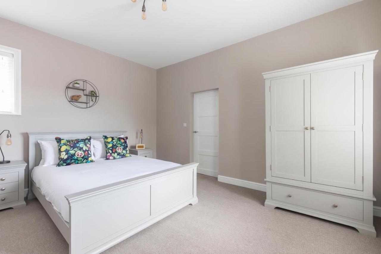 Vaughan Lodge Elegant 2-Bed Duplex With Views Near Malvern Hills Malvern Wells Bagian luar foto